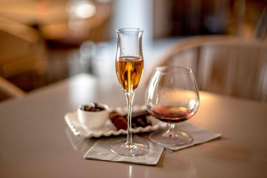 Uve Rooms&Wine Bar La Morra Buitenkant foto