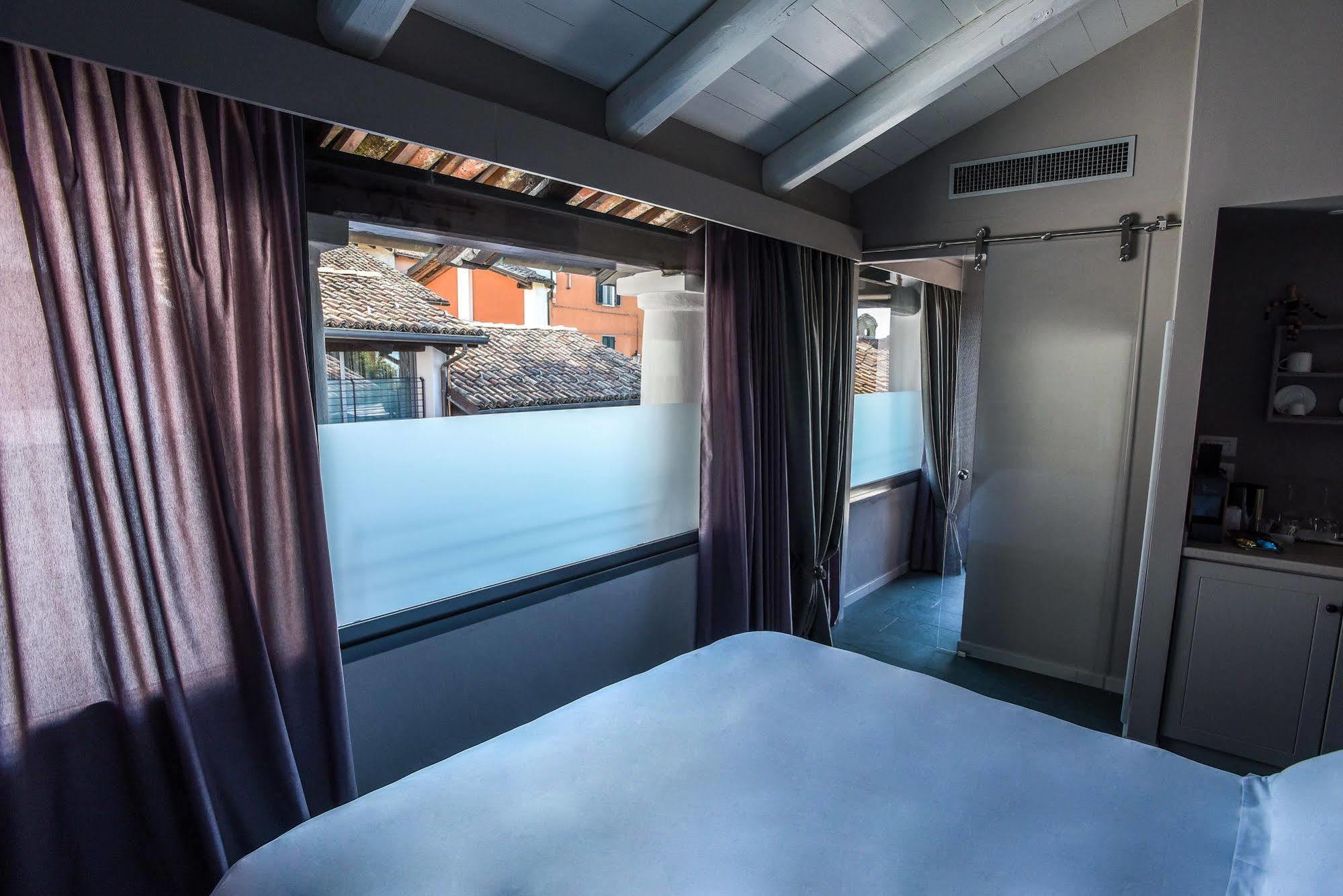 Uve Rooms&Wine Bar La Morra Buitenkant foto