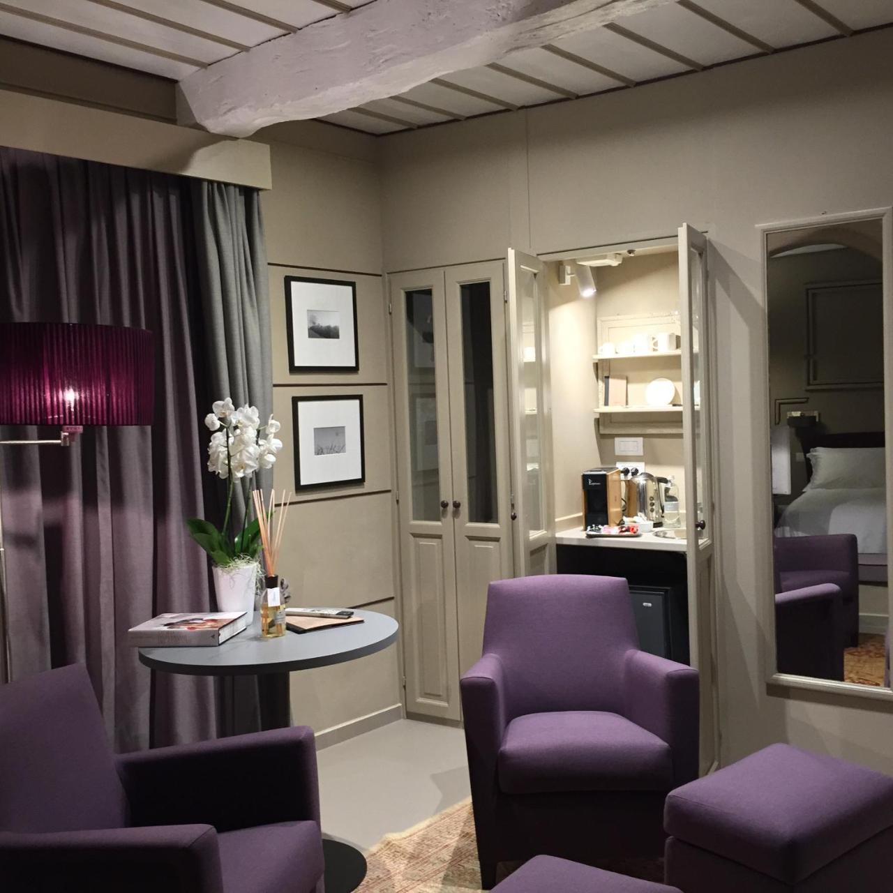 Uve Rooms&Wine Bar La Morra Buitenkant foto